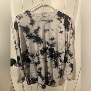 Unisex Oversized Tie-Dye Long Sleeve Tee